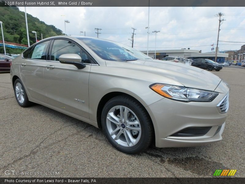 White Gold / Ebony 2018 Ford Fusion Hybrid SE