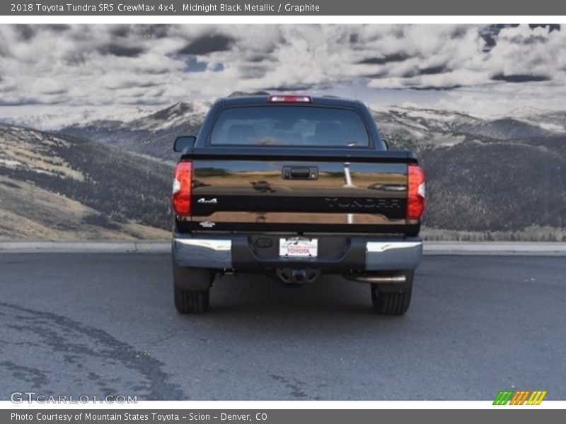 Midnight Black Metallic / Graphite 2018 Toyota Tundra SR5 CrewMax 4x4