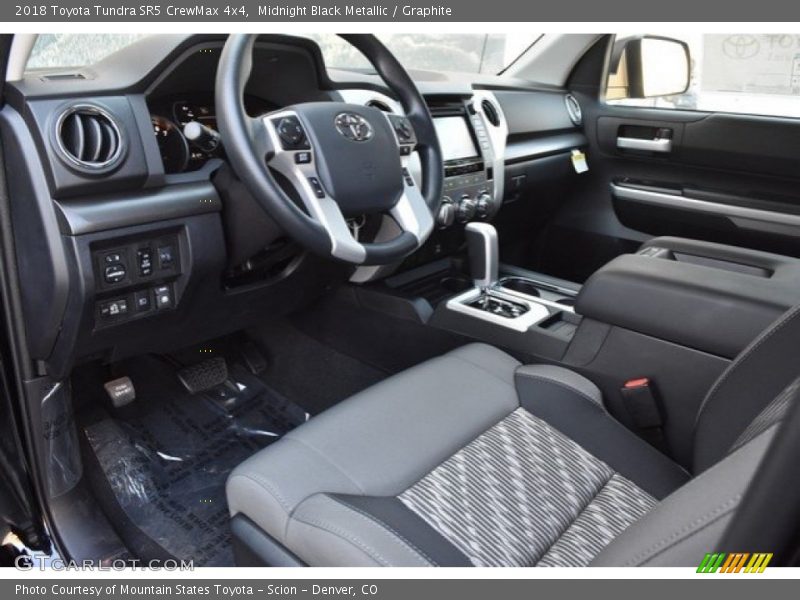 Midnight Black Metallic / Graphite 2018 Toyota Tundra SR5 CrewMax 4x4