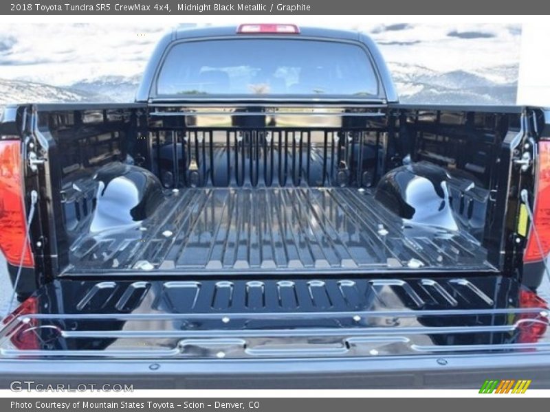 Midnight Black Metallic / Graphite 2018 Toyota Tundra SR5 CrewMax 4x4