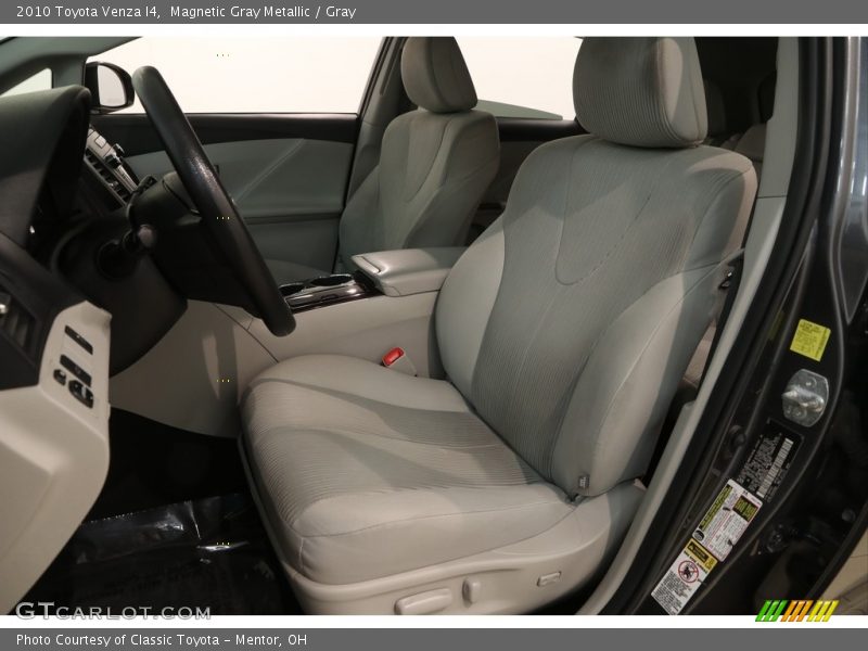 Magnetic Gray Metallic / Gray 2010 Toyota Venza I4