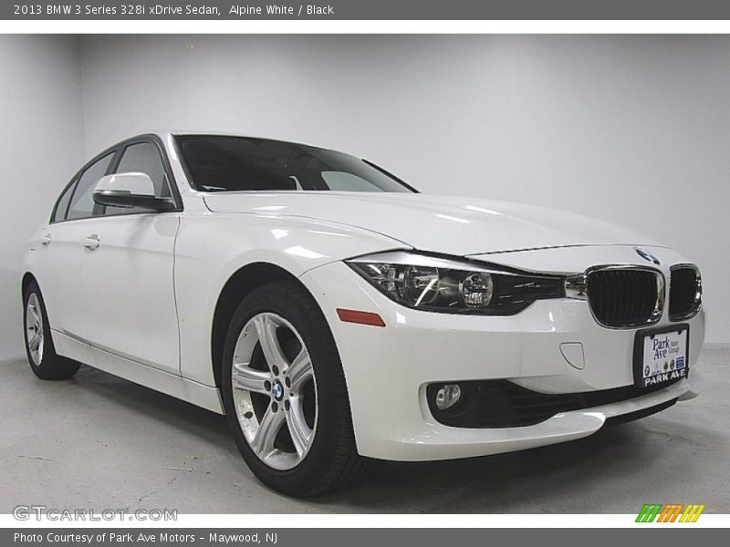 Alpine White / Black 2013 BMW 3 Series 328i xDrive Sedan