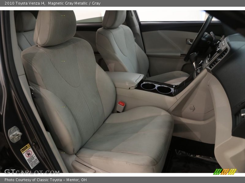 Magnetic Gray Metallic / Gray 2010 Toyota Venza I4