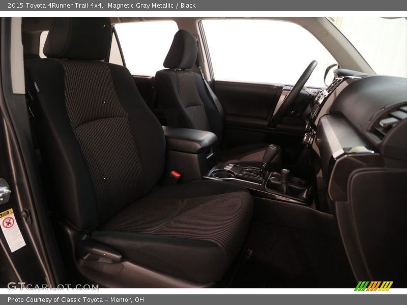 Magnetic Gray Metallic / Black 2015 Toyota 4Runner Trail 4x4