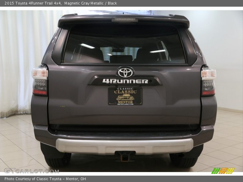 Magnetic Gray Metallic / Black 2015 Toyota 4Runner Trail 4x4