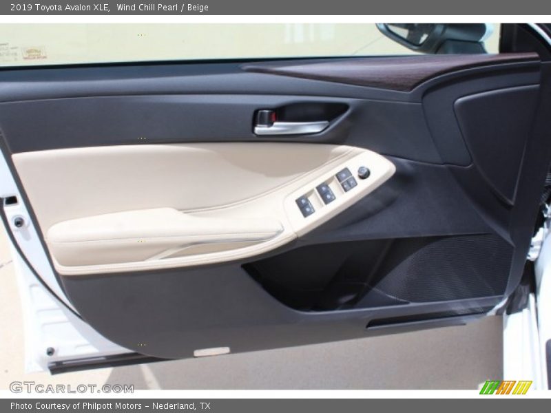 Wind Chill Pearl / Beige 2019 Toyota Avalon XLE