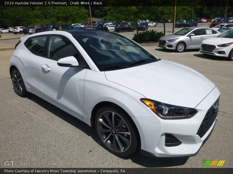 Front 3/4 View of 2019 Veloster 2.0 Premium