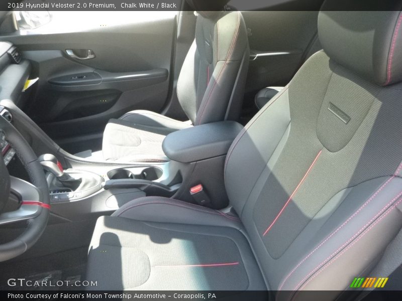 Chalk White / Black 2019 Hyundai Veloster 2.0 Premium