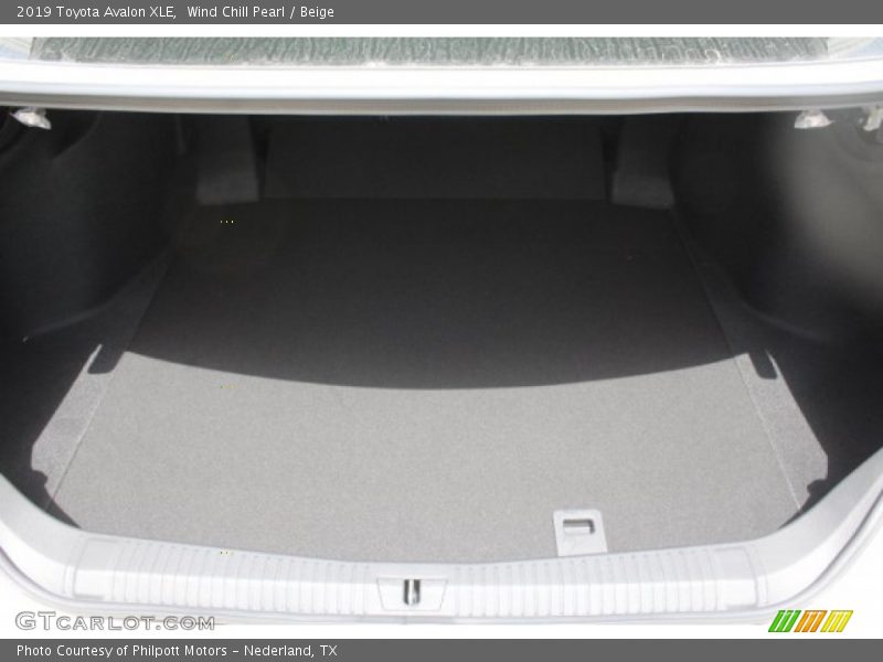 Wind Chill Pearl / Beige 2019 Toyota Avalon XLE