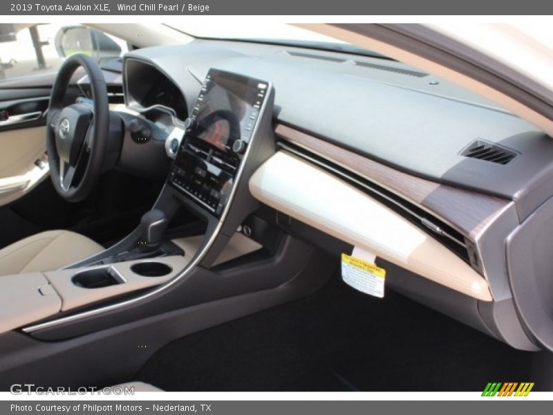 Wind Chill Pearl / Beige 2019 Toyota Avalon XLE