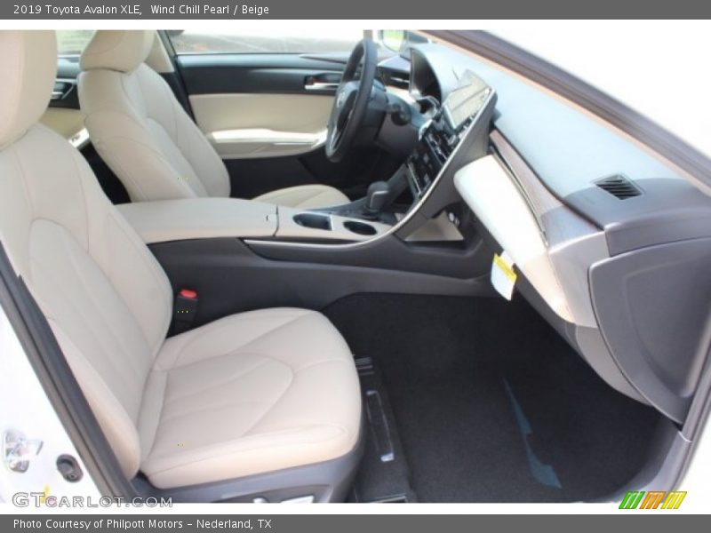 Wind Chill Pearl / Beige 2019 Toyota Avalon XLE
