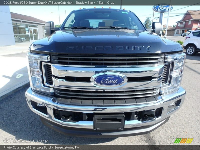 Shadow Black / Earth Gray 2018 Ford F250 Super Duty XLT SuperCab 4x4