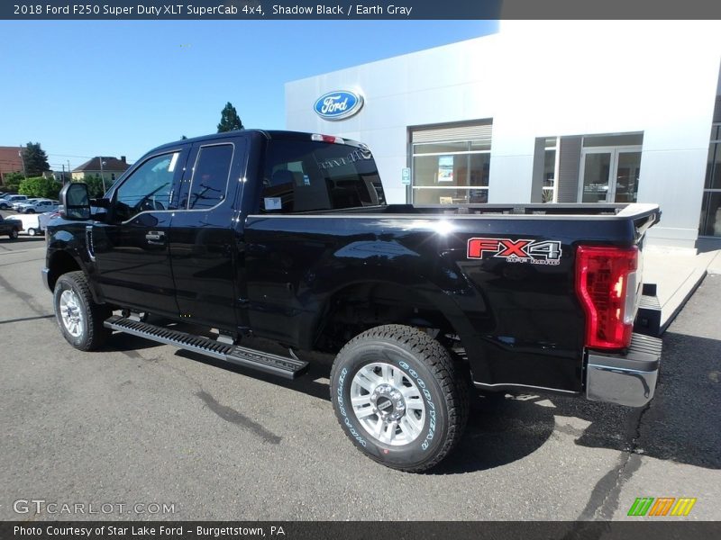 Shadow Black / Earth Gray 2018 Ford F250 Super Duty XLT SuperCab 4x4
