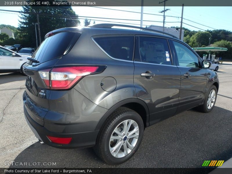 Magnetic / Charcoal Black 2018 Ford Escape SE 4WD