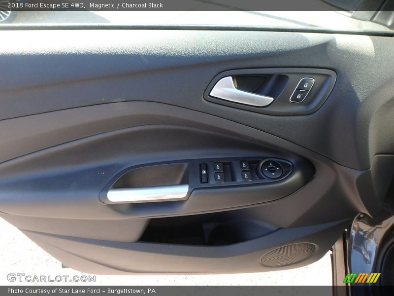 Magnetic / Charcoal Black 2018 Ford Escape SE 4WD