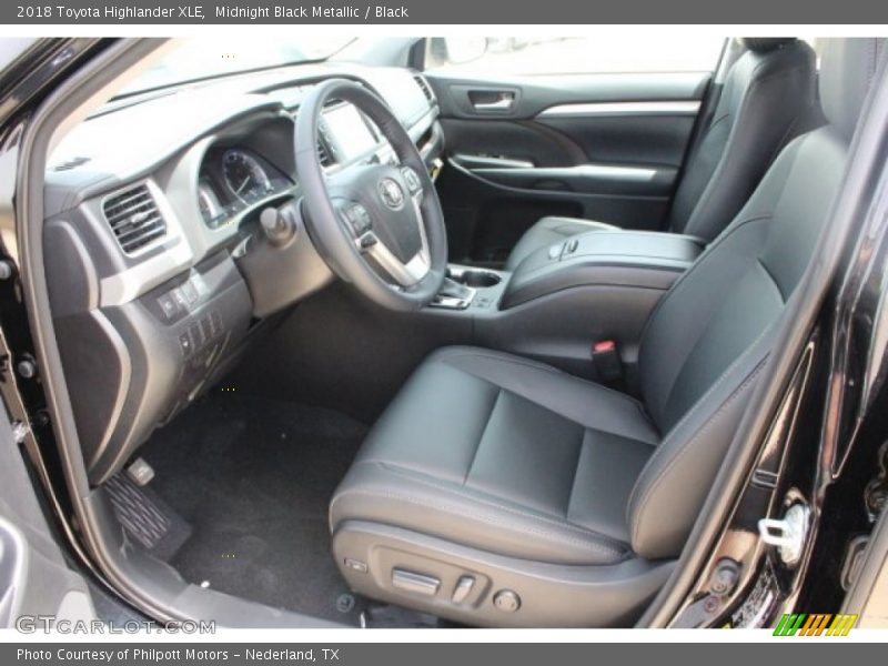 Midnight Black Metallic / Black 2018 Toyota Highlander XLE