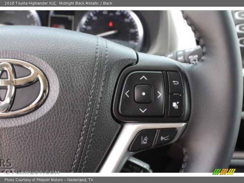 Midnight Black Metallic / Black 2018 Toyota Highlander XLE