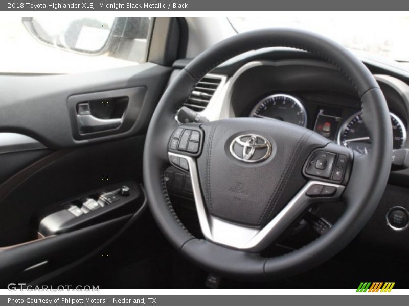 Midnight Black Metallic / Black 2018 Toyota Highlander XLE