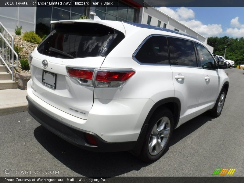 Blizzard Pearl / Black 2016 Toyota Highlander Limited AWD