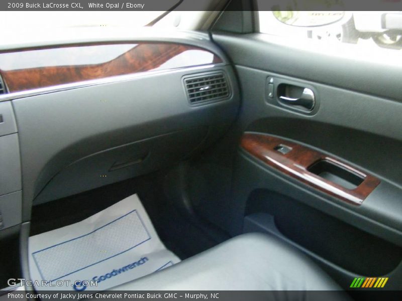 White Opal / Ebony 2009 Buick LaCrosse CXL
