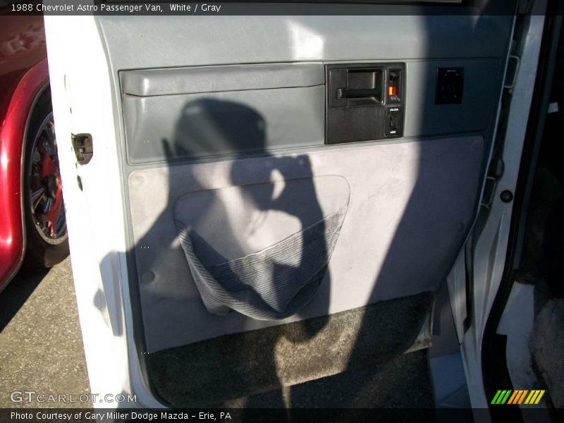 White / Gray 1988 Chevrolet Astro Passenger Van