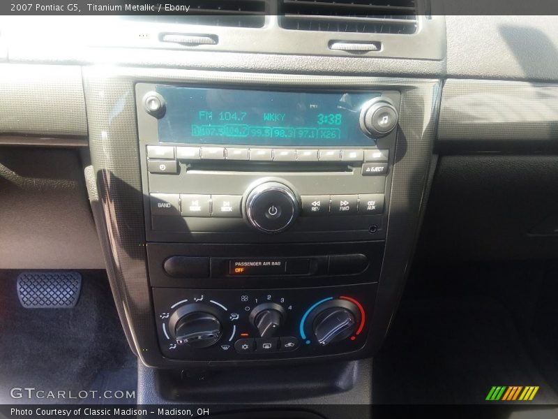 Titanium Metallic / Ebony 2007 Pontiac G5