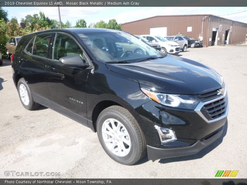 Front 3/4 View of 2019 Equinox LS AWD