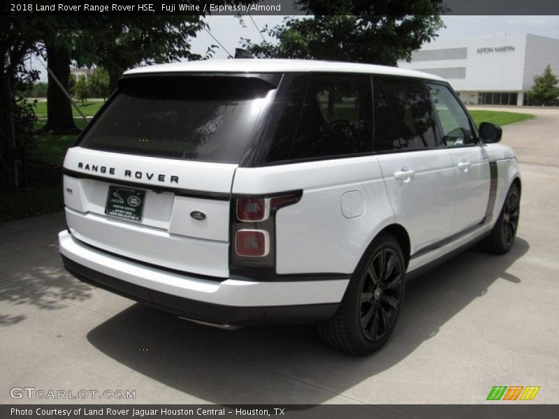 Fuji White / Espresso/Almond 2018 Land Rover Range Rover HSE