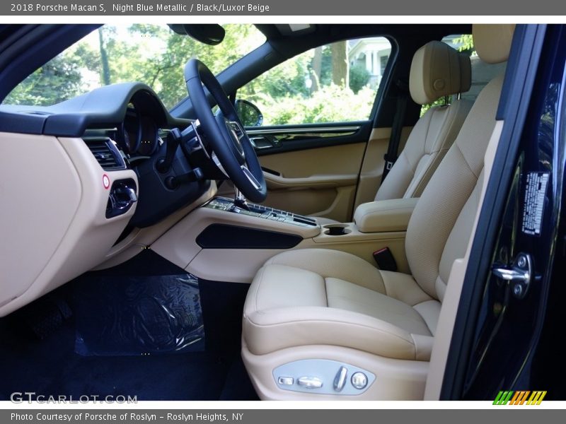 Night Blue Metallic / Black/Luxor Beige 2018 Porsche Macan S