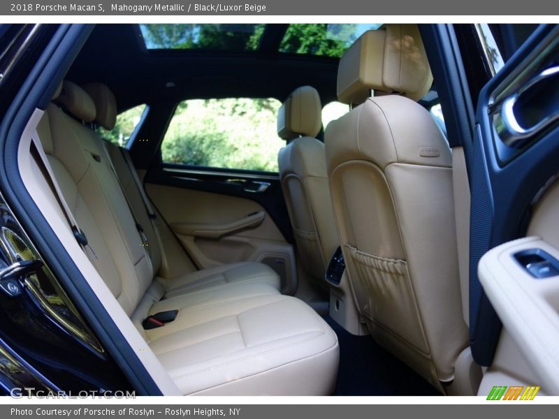 Mahogany Metallic / Black/Luxor Beige 2018 Porsche Macan S