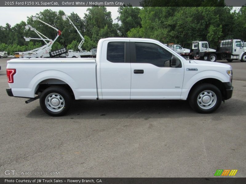 Oxford White / Medium Earth Gray 2015 Ford F150 XL SuperCab