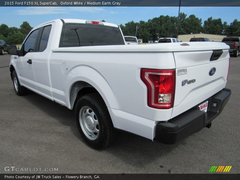 Oxford White / Medium Earth Gray 2015 Ford F150 XL SuperCab