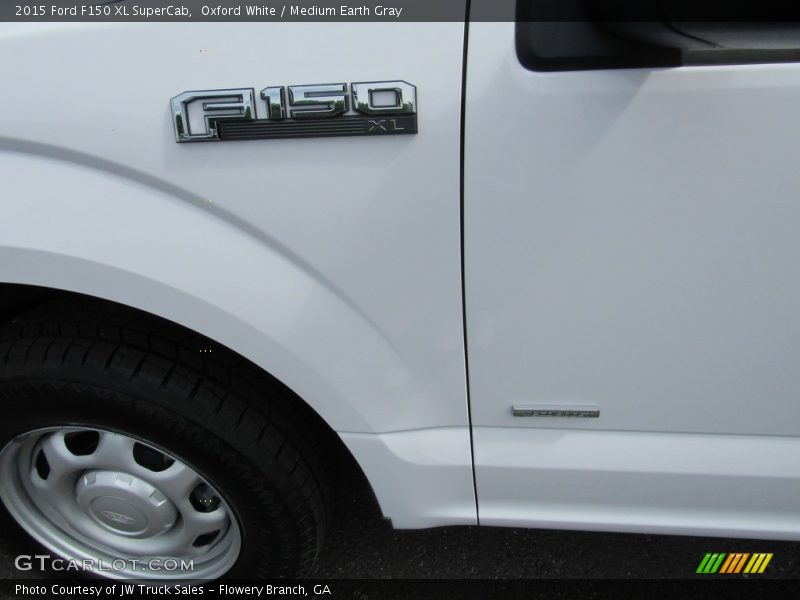 Oxford White / Medium Earth Gray 2015 Ford F150 XL SuperCab
