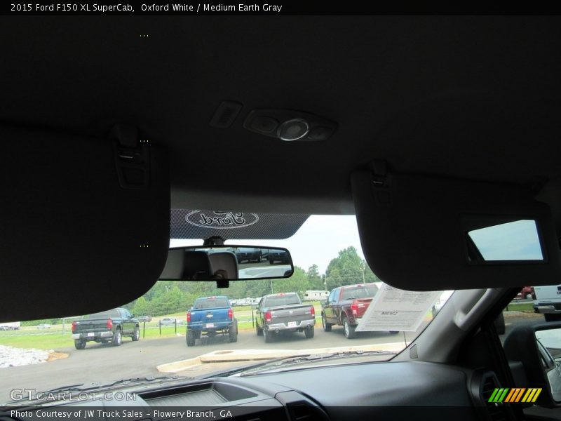 Oxford White / Medium Earth Gray 2015 Ford F150 XL SuperCab