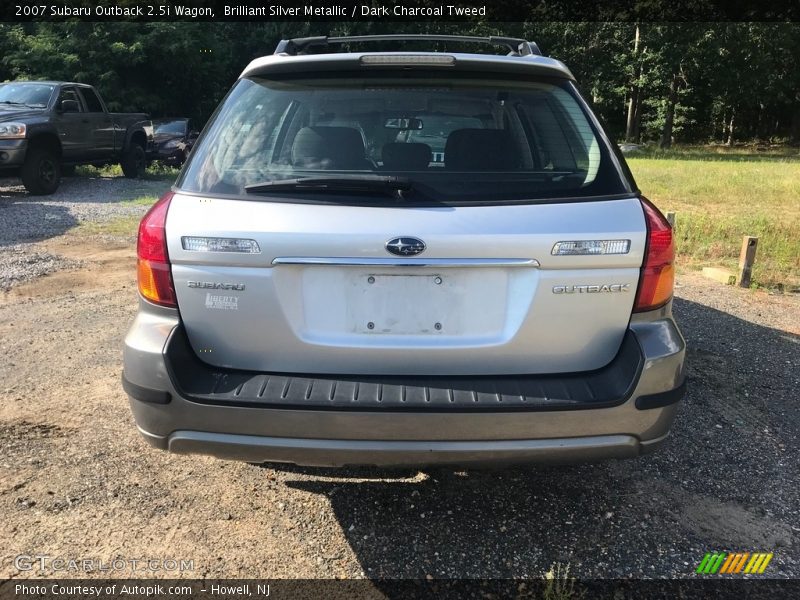 Brilliant Silver Metallic / Dark Charcoal Tweed 2007 Subaru Outback 2.5i Wagon