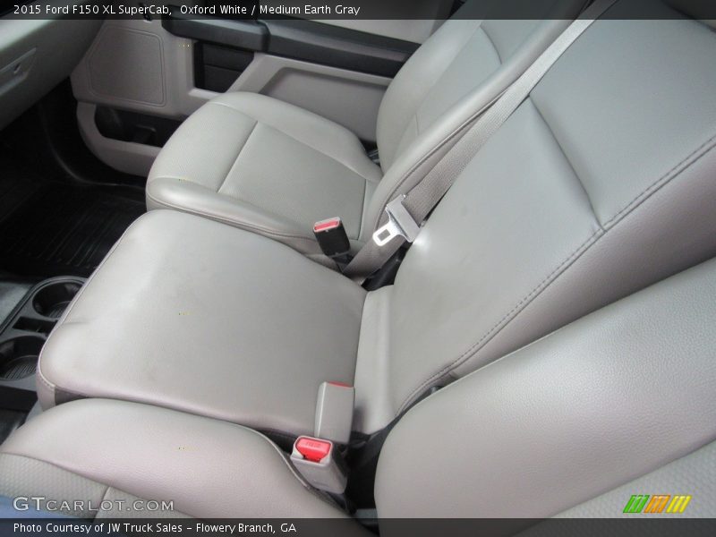 Oxford White / Medium Earth Gray 2015 Ford F150 XL SuperCab