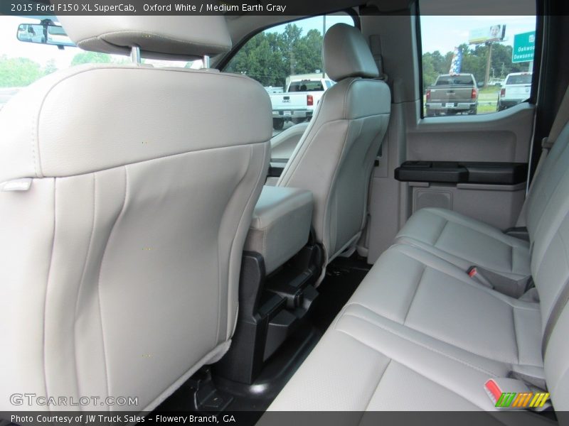 Oxford White / Medium Earth Gray 2015 Ford F150 XL SuperCab