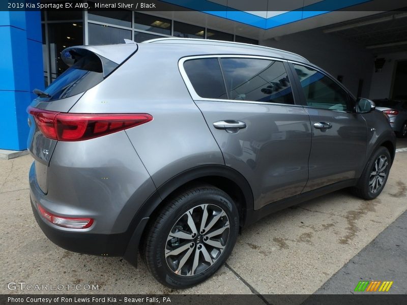 Mineral Silver / Black 2019 Kia Sportage EX AWD