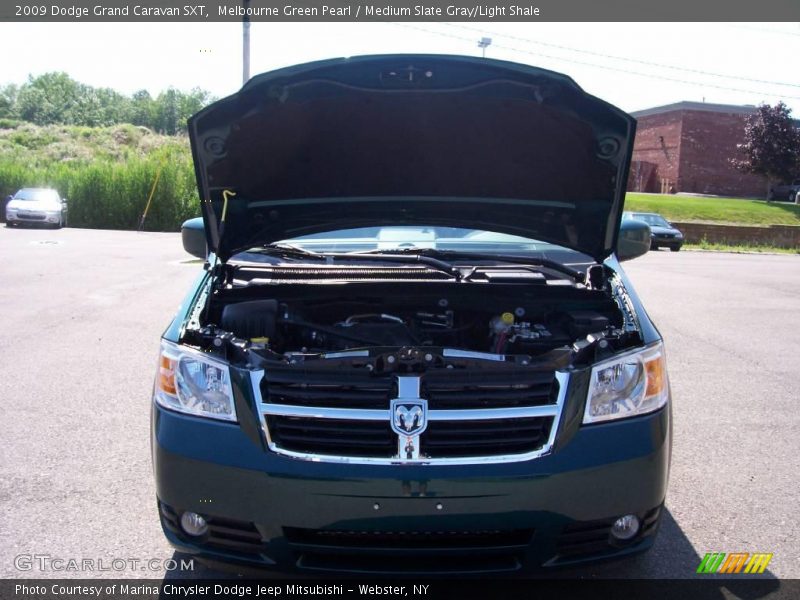Melbourne Green Pearl / Medium Slate Gray/Light Shale 2009 Dodge Grand Caravan SXT