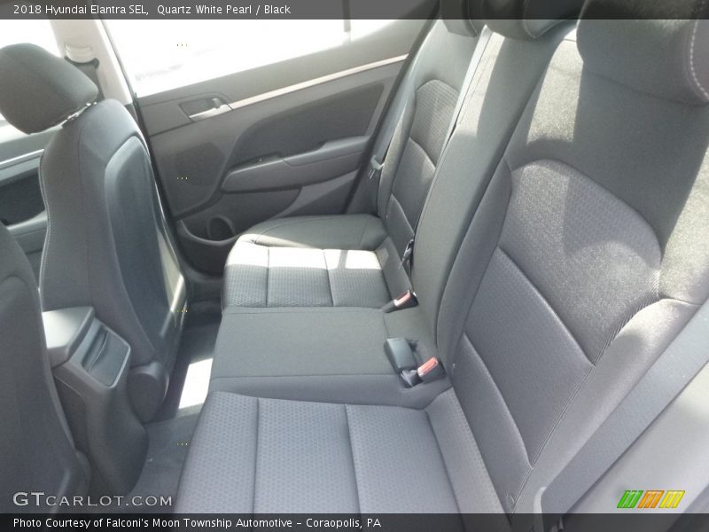 Quartz White Pearl / Black 2018 Hyundai Elantra SEL