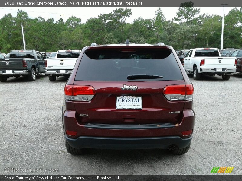 Velvet Red Pearl / Black/Light Frost Beige 2018 Jeep Grand Cherokee Laredo