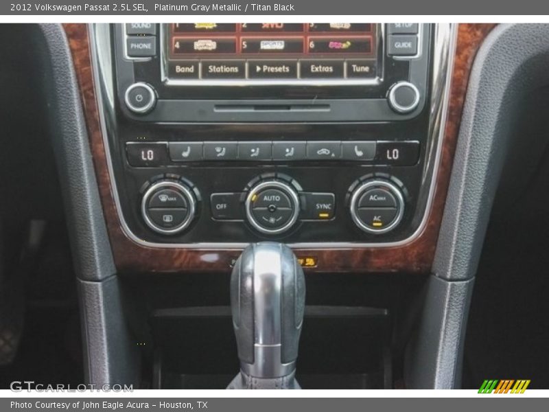 Platinum Gray Metallic / Titan Black 2012 Volkswagen Passat 2.5L SEL