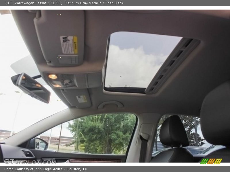Platinum Gray Metallic / Titan Black 2012 Volkswagen Passat 2.5L SEL