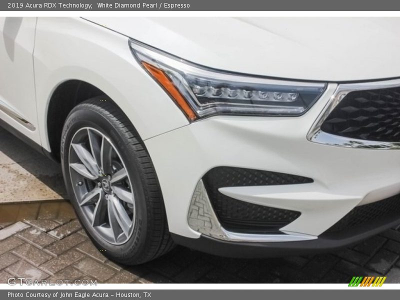 White Diamond Pearl / Espresso 2019 Acura RDX Technology