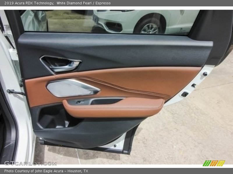 White Diamond Pearl / Espresso 2019 Acura RDX Technology