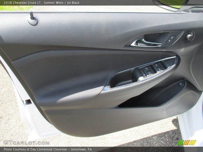 Summit White / Jet Black 2018 Chevrolet Cruze LT