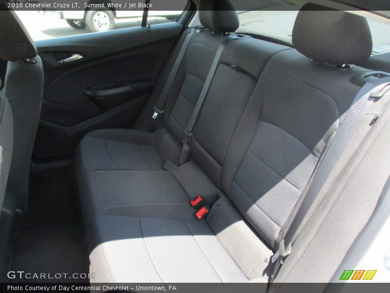 Summit White / Jet Black 2018 Chevrolet Cruze LT