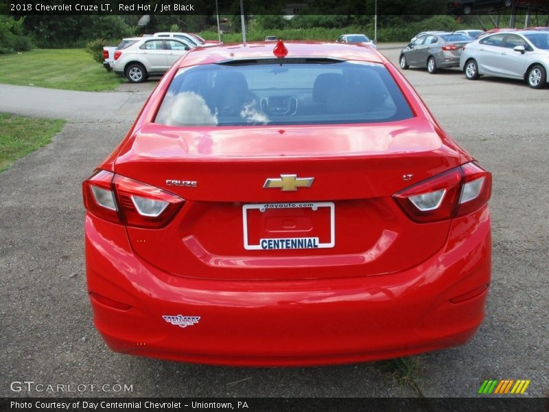 Red Hot / Jet Black 2018 Chevrolet Cruze LT
