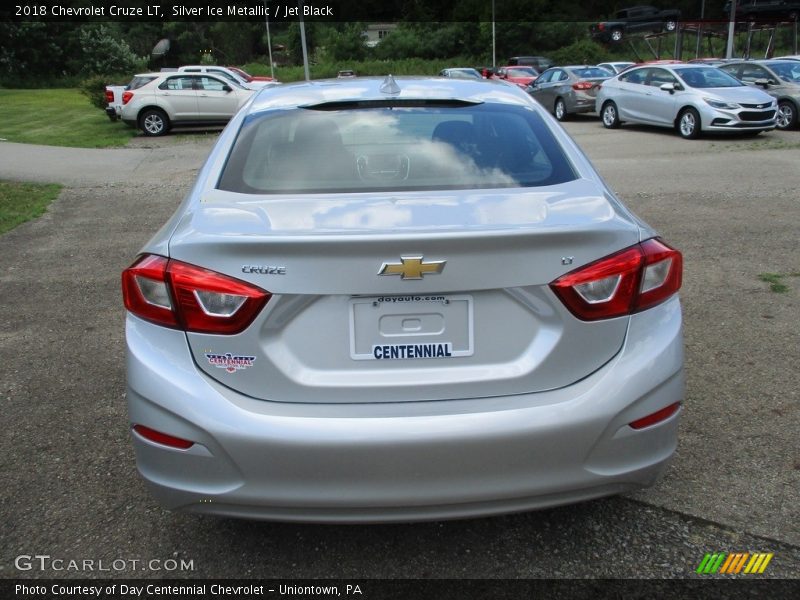 Silver Ice Metallic / Jet Black 2018 Chevrolet Cruze LT