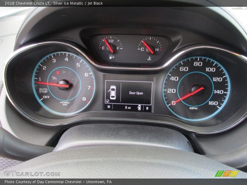 Silver Ice Metallic / Jet Black 2018 Chevrolet Cruze LT